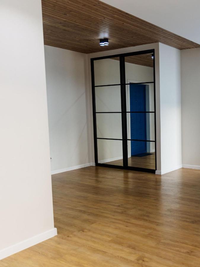 Shanti, Best Apts Uralszk Kültér fotó